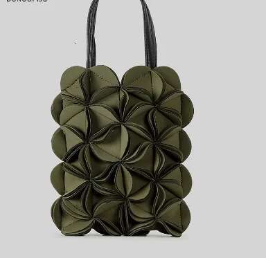 Women Spring New Women's Tote Bag Wer Shaped Handbag Pleated Totes Bags Casual Cross Body Bag Versatile Single Shoulder Bags