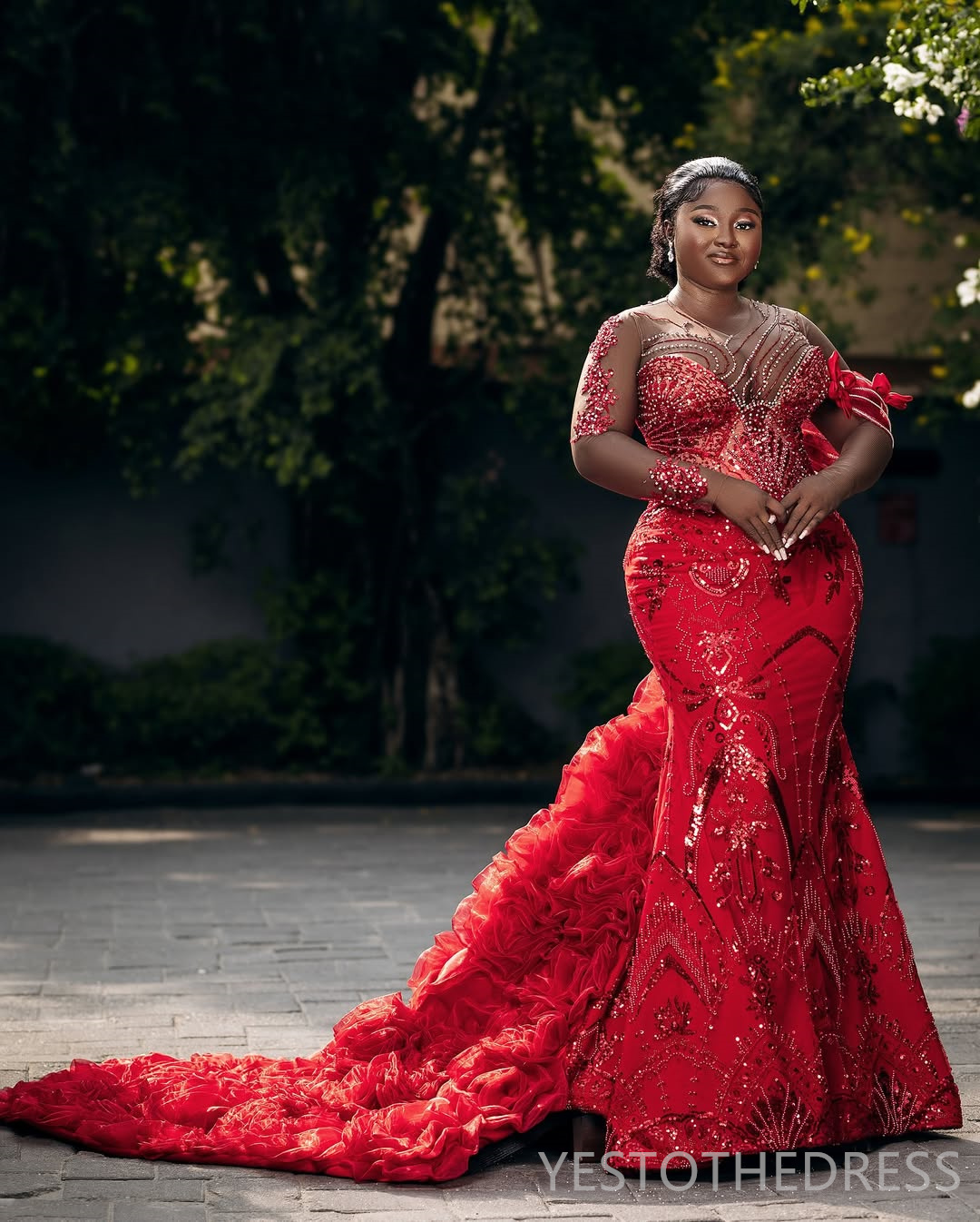2025 Plus Size Red Prom Dress Mermaid Prom Dresses Evening Formal Gowns For Special Occasions Sheer Neck Crystals Beaded Lace Birthday Second Receptio