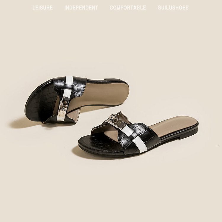 Women's 2025 summer flat slippers wear French flip-flops flip-flops soft-soled beach half-slippers