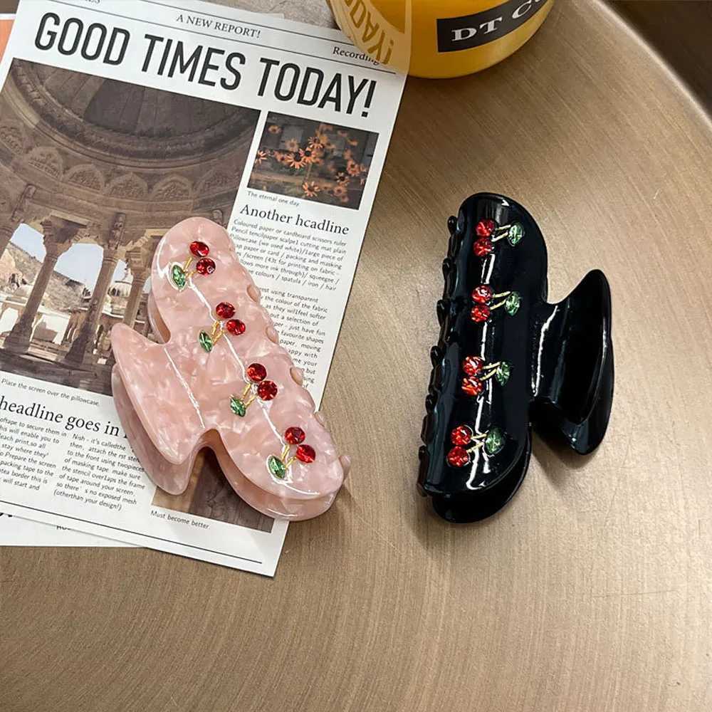 Cherry sparkling diamond hair clip cute retro niche style hair clip fashionable hair clip Y2k accessories new Y2504012