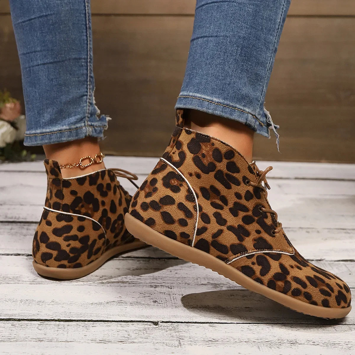 Leopard Print Flat Ankle Boots for Women Autumn Lace Up High Top Casual Shoes Woman Faux Suede Soft Bottom Work Botas Mujer 250411