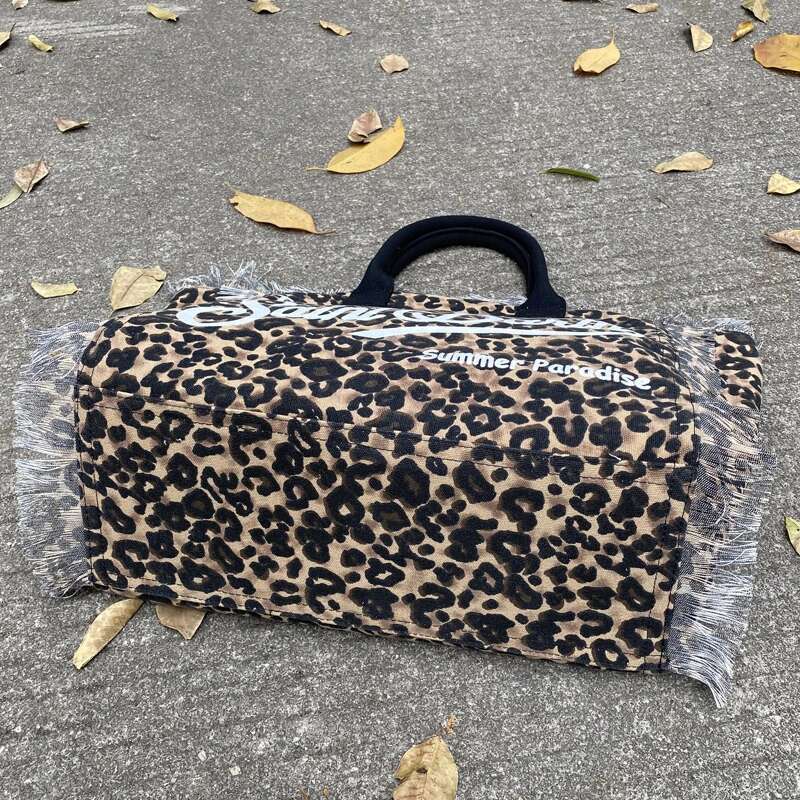 Casual Canvas Leopard Print Tote Bags For Women Designer Handbag Purses 2025 New In Tassel Letter Underarm Cloth Shoulder
