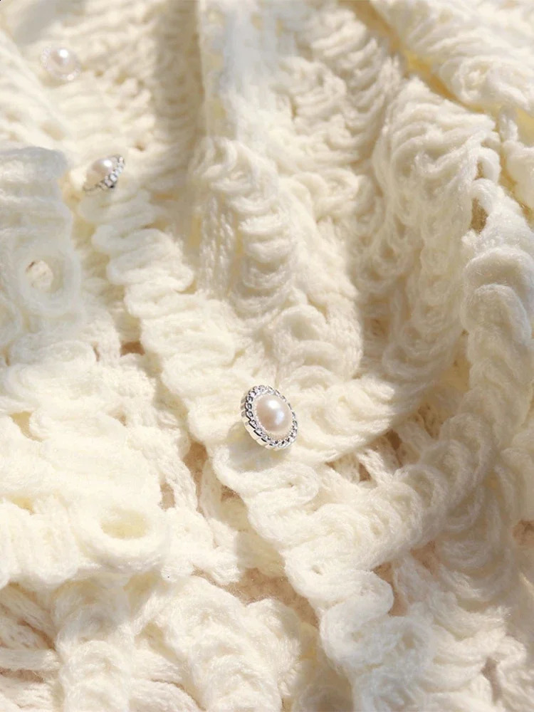 Women Handmade Hollow-out Slim Fit Cardigan 2025 Fashion Trends Crochet Sweater Spring Summer White Knit Bohemain Top 250411