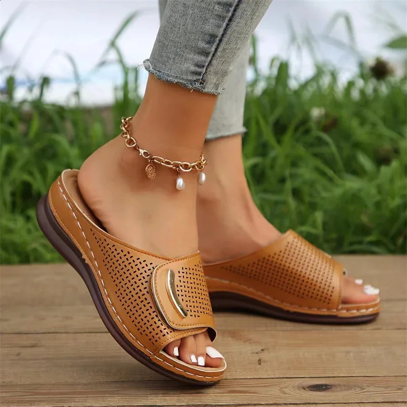 Women Hollow Out Wedge Slippers Summer Woman Comfy Breathable Platform Sandals Female Non Slip Slippers Plus Size 42 250402