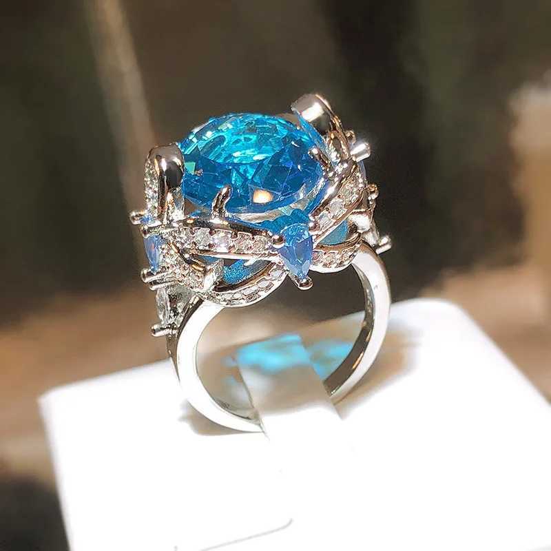 Luxury Sparkling Light Blue Zircon Wreath High Quality Banquet Birtay Party Jewelry Fashion 925 Silver Womens AccessoriesXJ250412