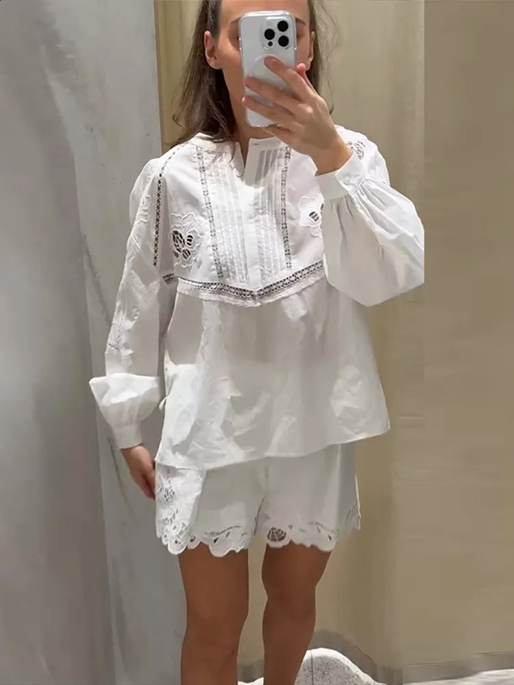 Chic Women Long Sleeve Embroidery Top Lacework Loose Shorts Suit Elegant Hollow Out Shorts Set 2025 Summer Lady 2 Pcs Outfit 250411