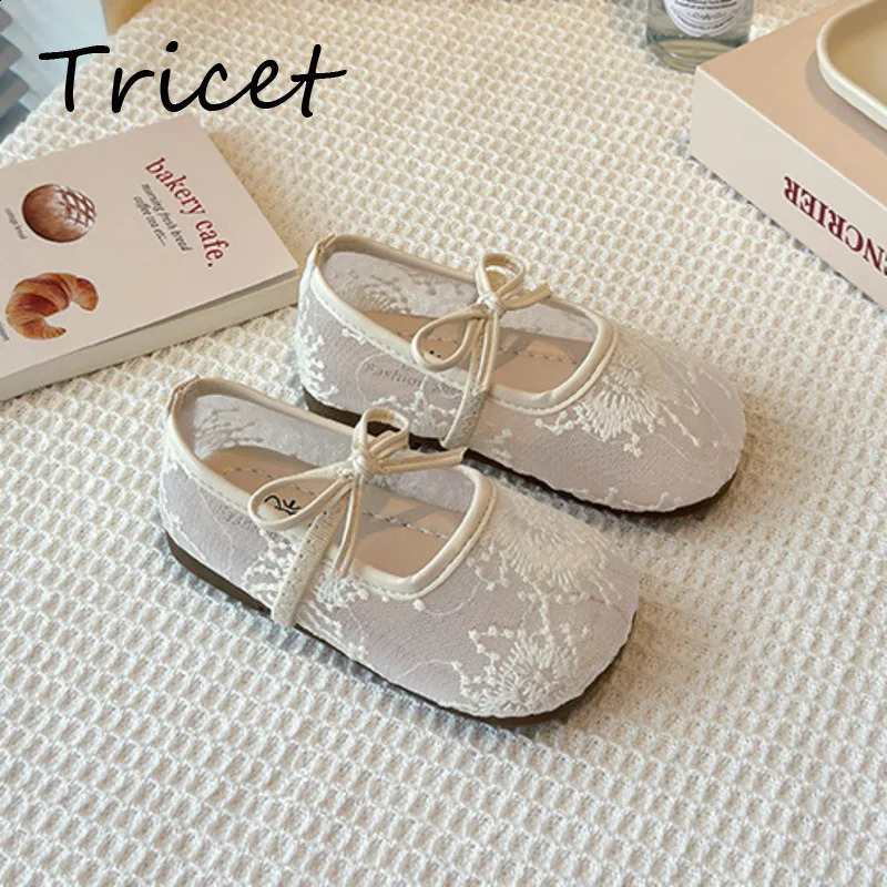 Princess Baby Girls Flats Shoes Flower Embroidery Net Childrens Ballet Apartment Elastic Band Shallow Childrens Summer Shoes 250411