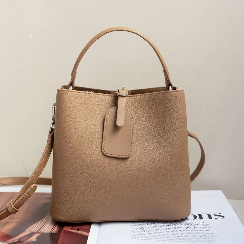 Genuine Leather Fashion Ladies Bucket Large Capacity Shoulder Crossbody Designer Bag For Women