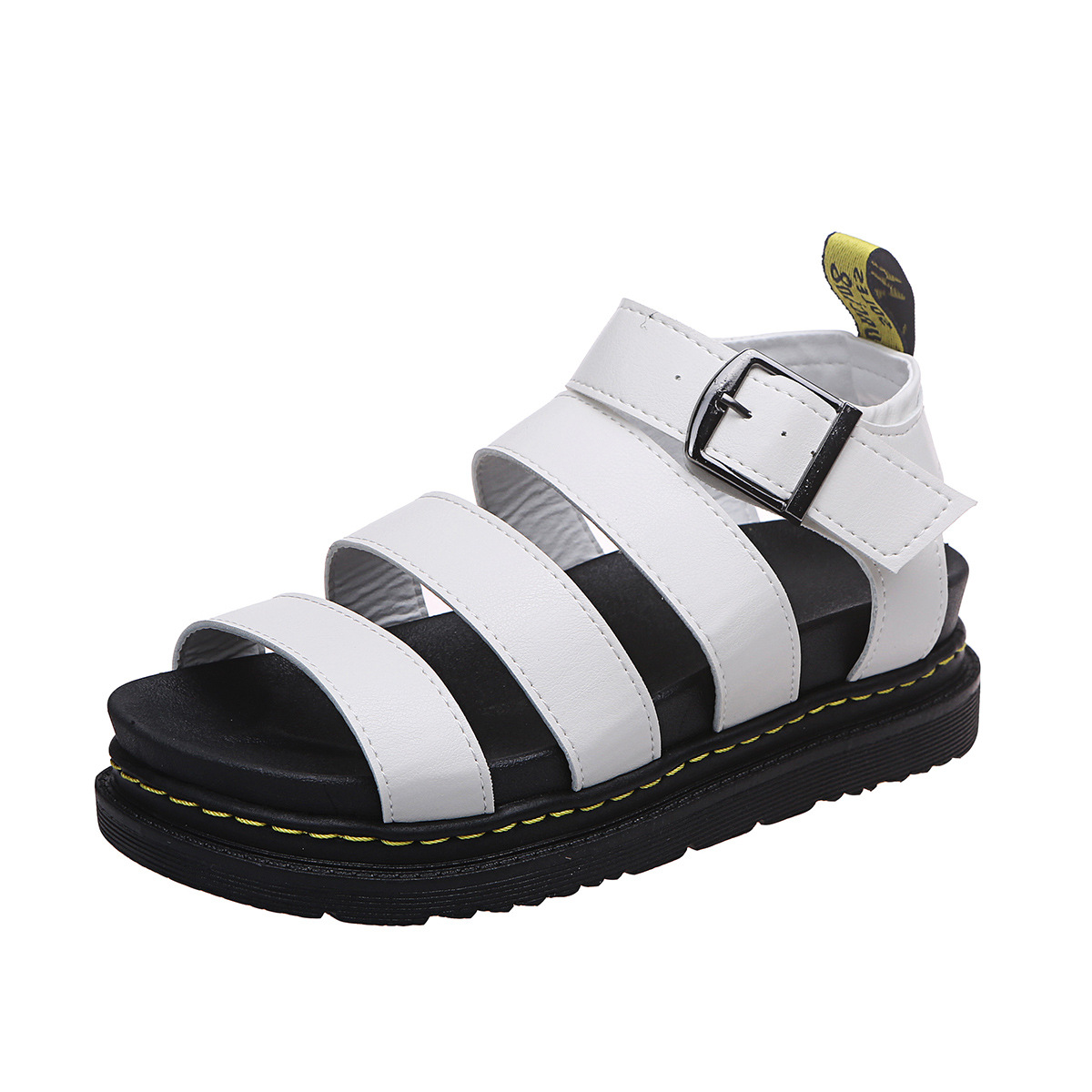 Designer sandal Thick soled slippers free Shipping Flat sandals Leisure beach shoes Wearing slippers outside 2025
