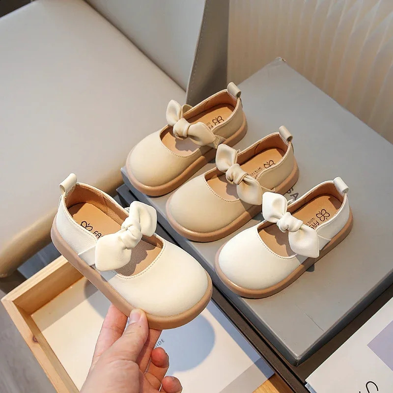 Womens Leather Shoes Spring/Summer Collection Womens Bow Fashion Princess Childrens Shoes Korean style Little Girl Mary Jans PU 250411