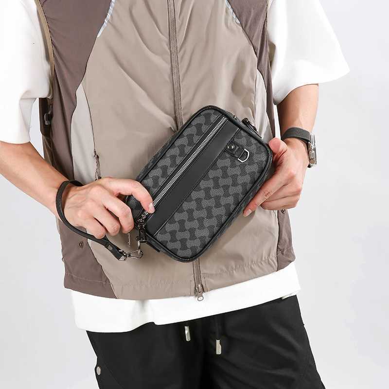 Fashion Business Shoulder Bag PU Leather Men Clutch Bag Wide Strap Crossbody Bag Designer Casual Male Messenger Pack Phone PurseT2511112