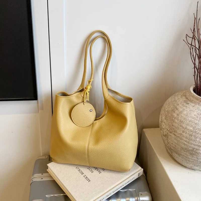 Popular Classic Crossbody Bag Women Leather Handbag Messenger Style Famous Designer Elegant ChicW251111