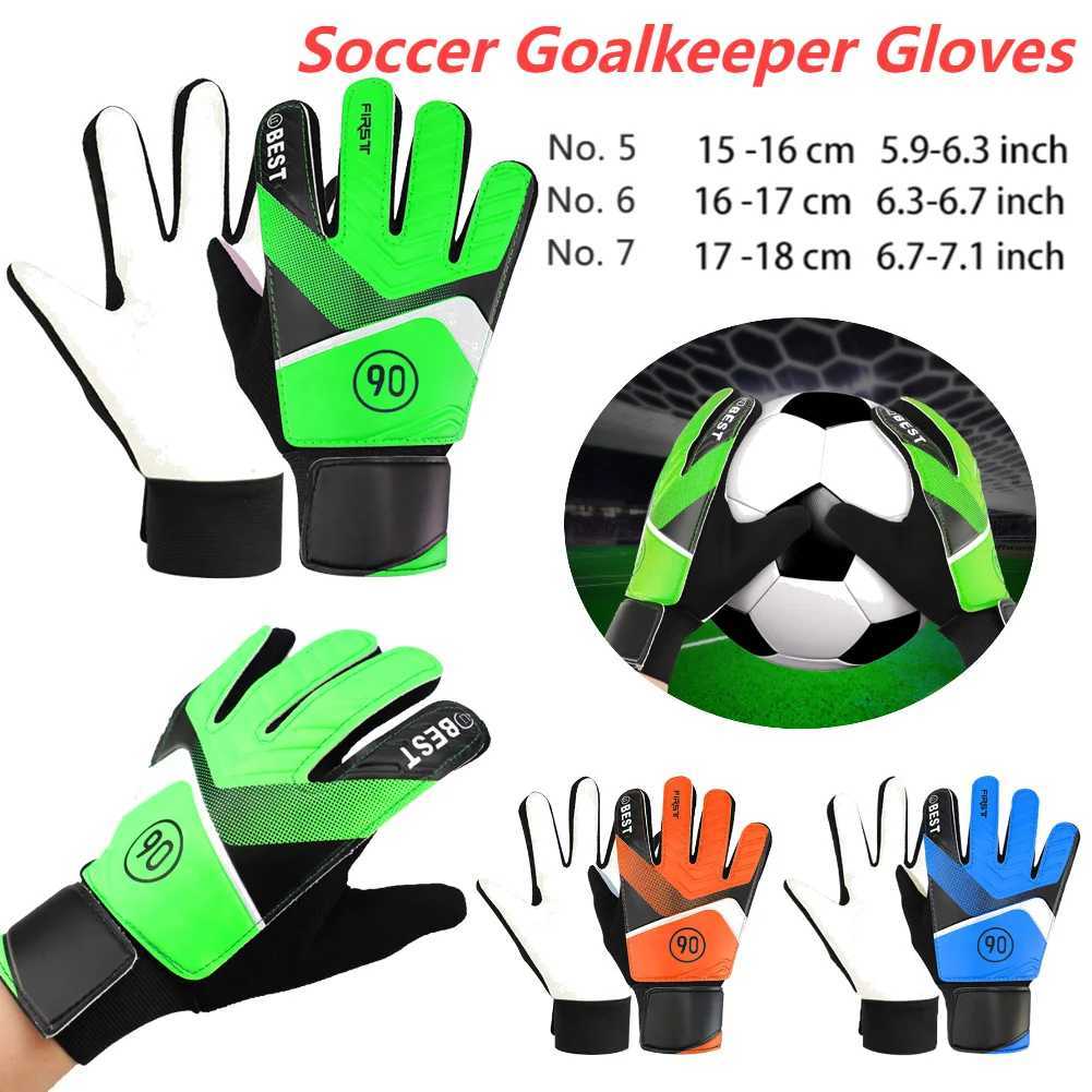 1 Pair Kid Soccer Football Goalkeeper Gloves Finger Protection Children Gloves Anti-Slip Glove Goalkeeper GlovesW251112