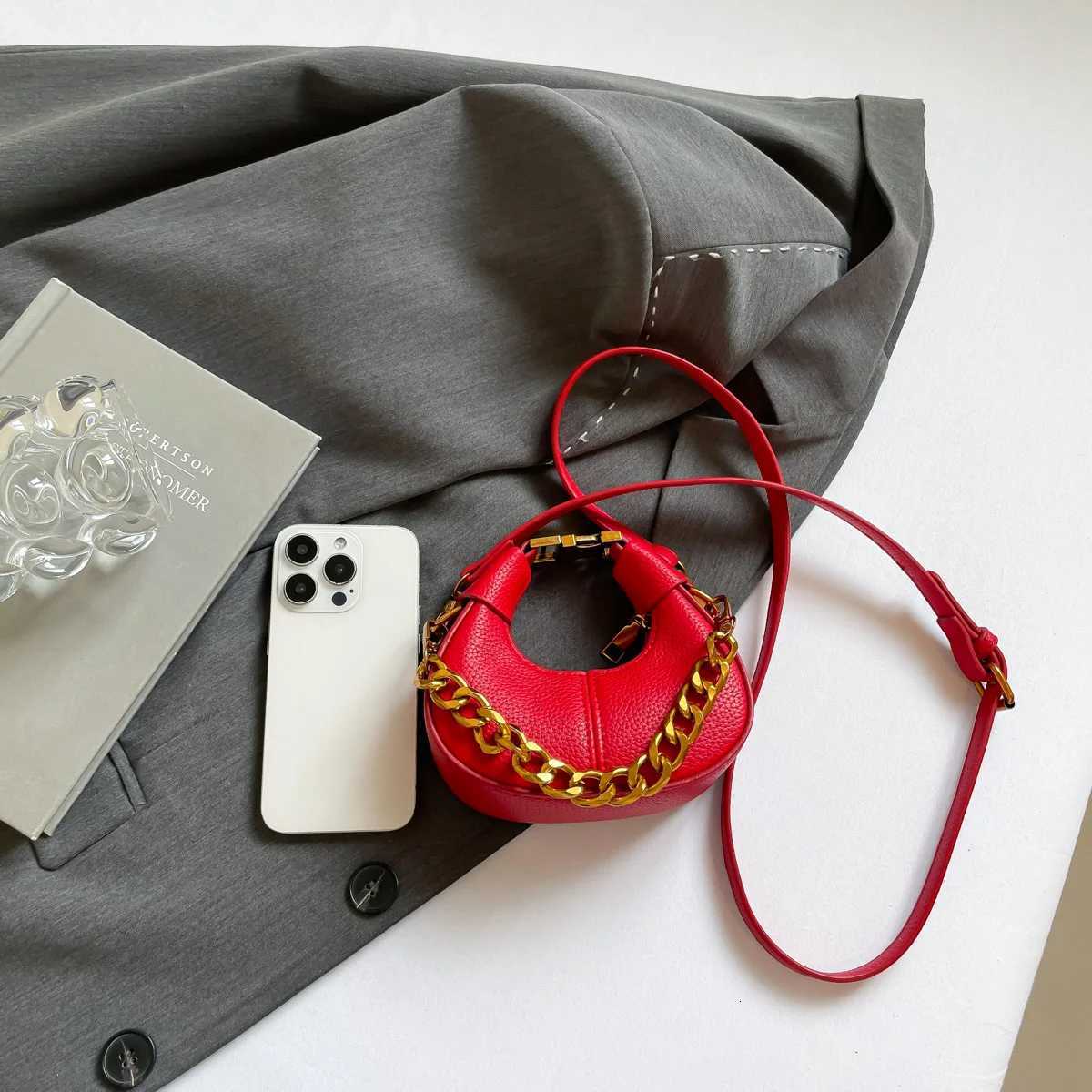 Womens Trend Half Moon Chains Shoulder Bag PU Leather Ladies Handbag Personality Luxury Designer Mini Crossbody Bags for WomenW251112