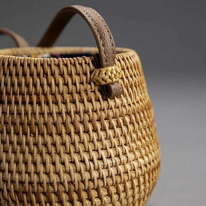 Handmade Rattan Round Drawstring Closure Shoulder Bags Women Single Storage Basket Vintage Versatile Woven Bag