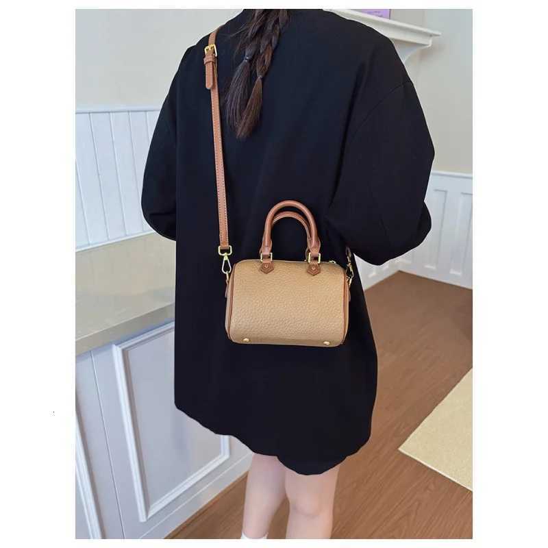 Fashionable Popular Womens Tote Bag Leather Shoulder Crossbody Luxury Brand Famous Designer Elegant LadiesW251111