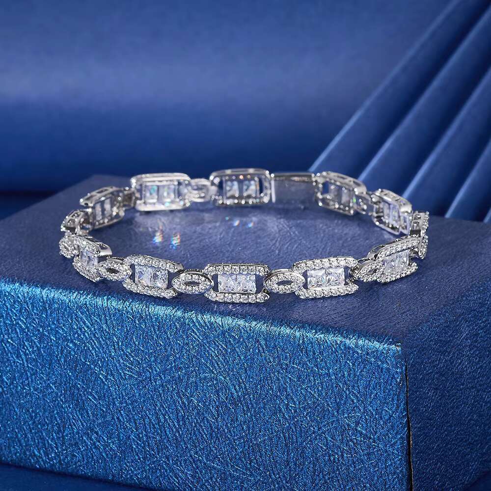 Custom Design Square Shaped 925 Silver Jewelry Moissanite Diamond for Girl for Weddings and Gifts