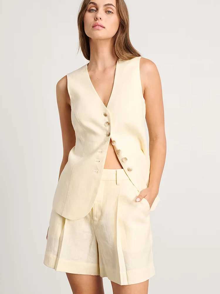 Mumaroho 2025 Womens Spring/Summer Vacation Linen Shorts Set Solid V-neck Set Womens Two Piece SetXJ250411