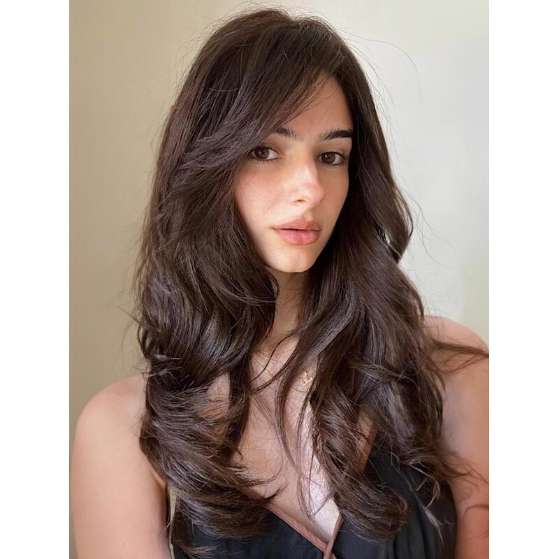 Medium-length wavy straight hair fully hine-made 26 inches Heat-resistant fiber high-temperature silk wig dyeable and soupable bangs synthetic wig. en