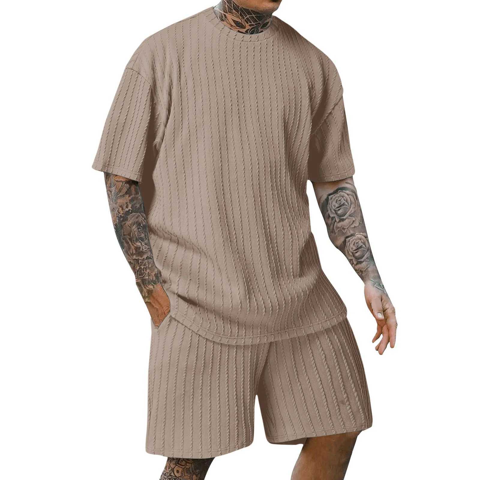 New popular summer mens sports solid color round neck zipper short sleeved T-shirt set with vertical stripesXJ250412
