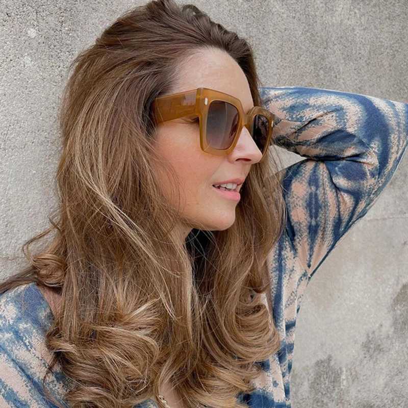 Classic Luxury Brand Designer Big Frame Square Sunglasses Women Men Fashion Vintage Popular Travel Sun Glasses Shades UV400 Z250411