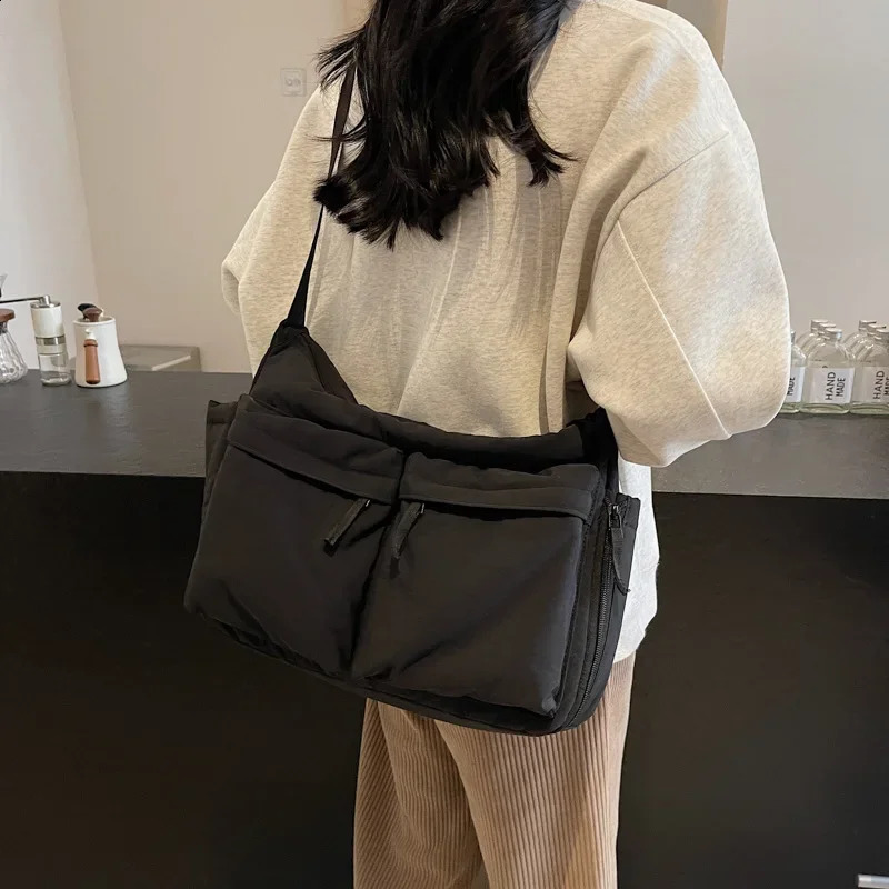 Large capacity nylon messenger bag womens waterproof casual cross shaped bag multi pocket workwear style single shoulder bag 250411
