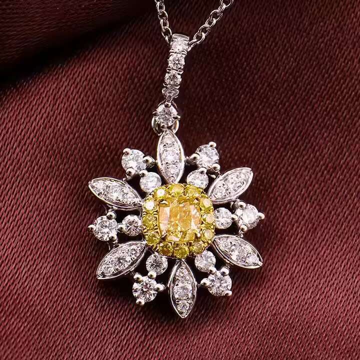 18k with Moissanite Colorful Pendant Necklaces for Women Moissanite Diamond Flower Real Diamond Necklace Gift For Loved