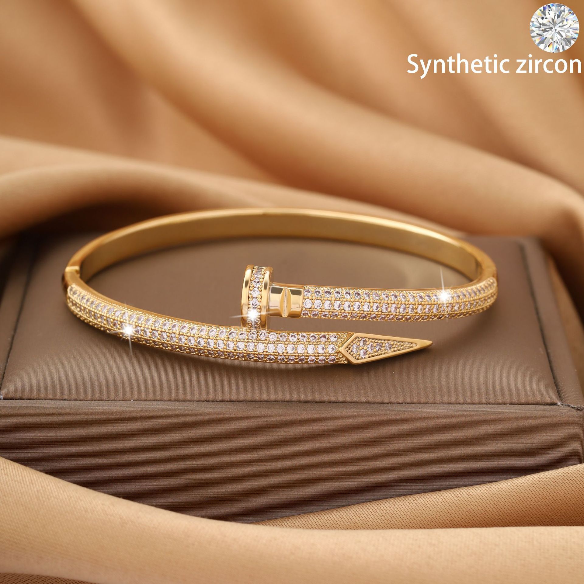 Fashion Designer Bangle Cuff Bracelets Paved AAA Zircon Diamond Nail Cross Shape Gold Plated Trendy Versatile Jewelry Factory Wholesale