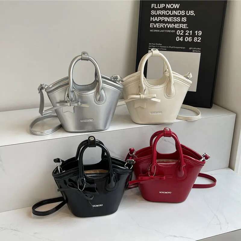 Original Love Vegetable Basket High-End Hand-Held Red Wedding Shoulder Messenger Bag, Female Gift