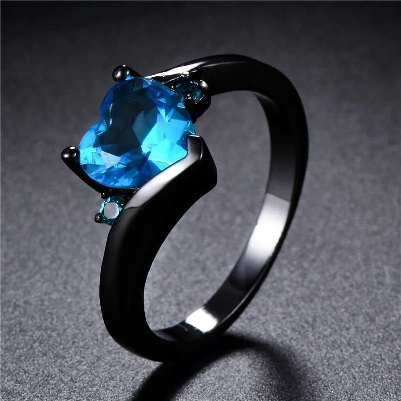 Black heart-shaped stainless steel ring womens fashion trend zircon finger ring womens engagement jewelryXJ250412