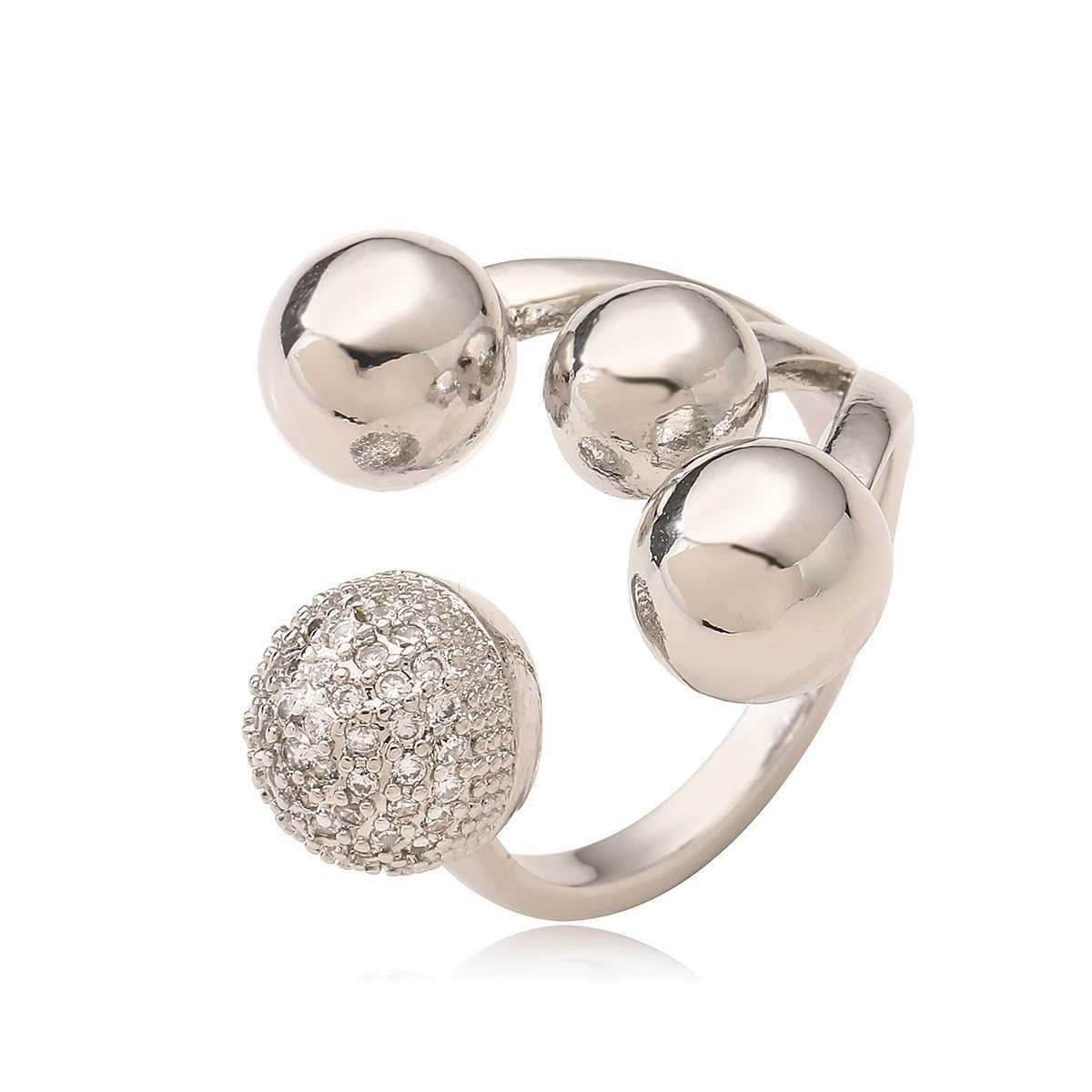 Mafia Statement Womens Exquisite Design Ring Shining AAA CZ Inlaid Gold/Silver Colored Copper Party JewelryXJ250412