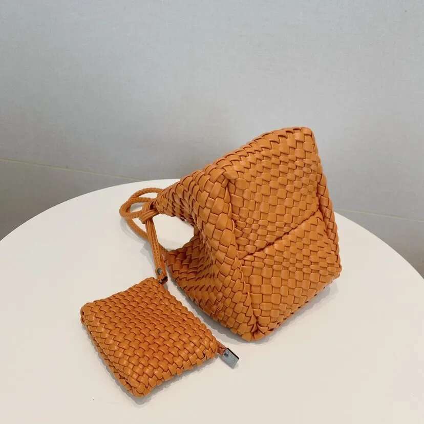Designer Brand New High-Quality Vintage Woven Women's Tote Female Shoulder Underarm Basket Bag Hot Sale Free Shipping