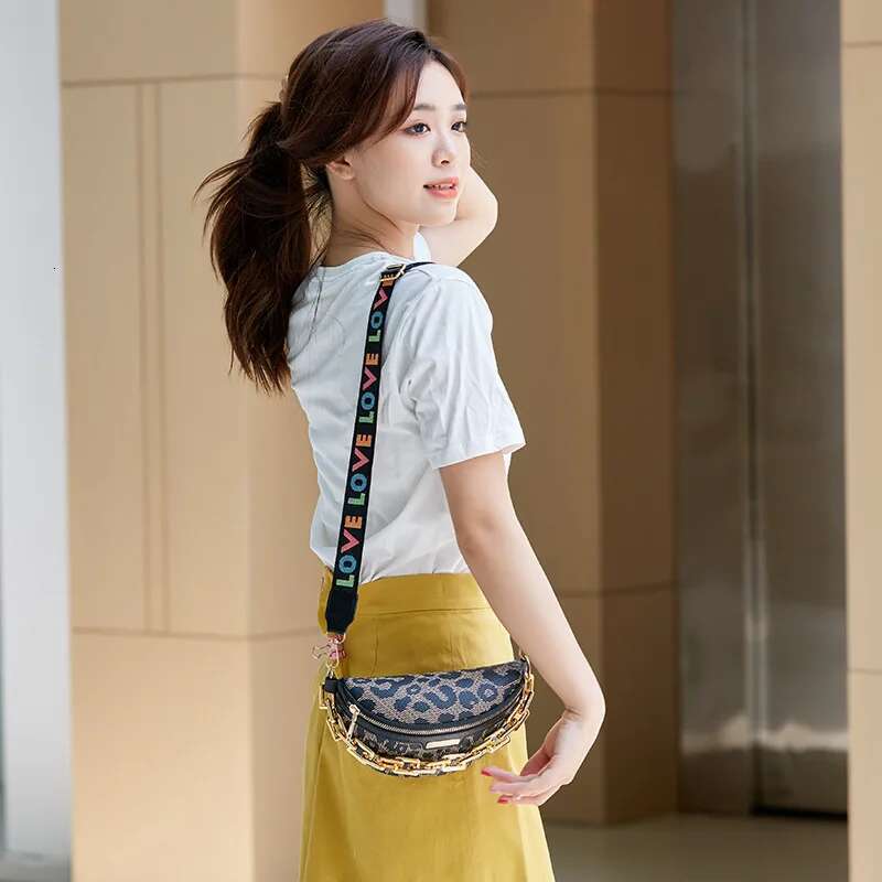 Simple chest leopard hoop print, belt bag, metal chain shoulder women handbags ladies hand bags crossbody bag