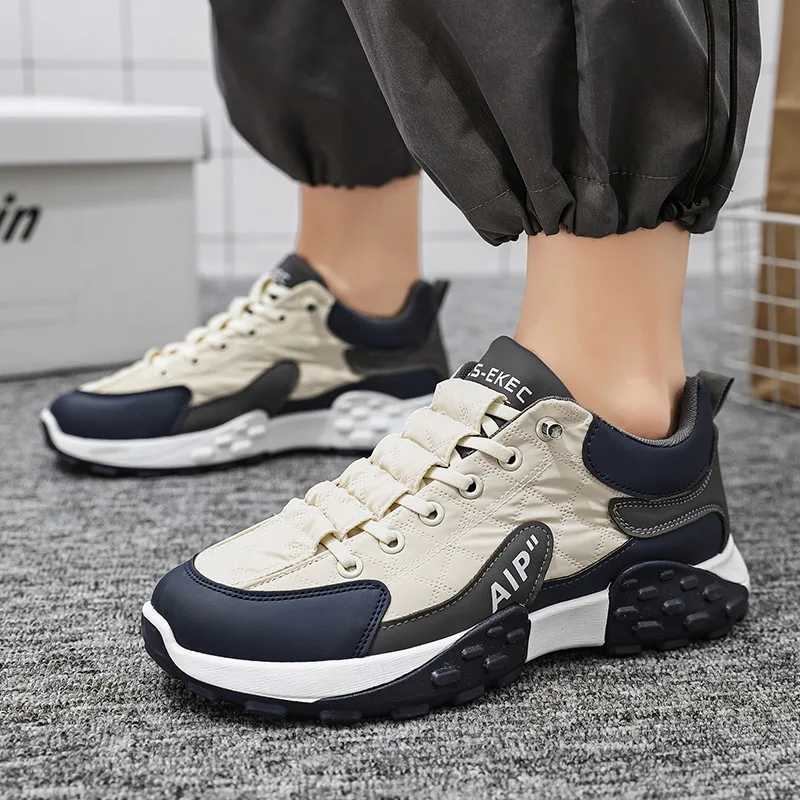 Mens casual shoes fashionable and breathable walking shoes mens lightweight and comfortable sports shoes running shoes W250412