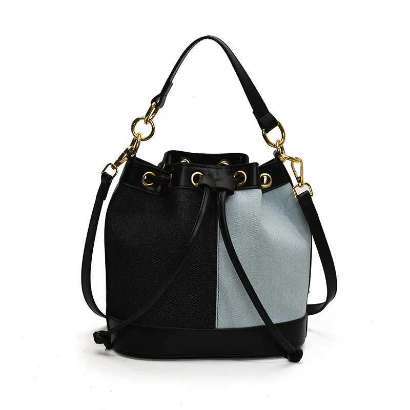 Super Fire Messenger Bag 2024 new high-end autumn and winter niche shoulder bag large capacity bucket bagXJ250412