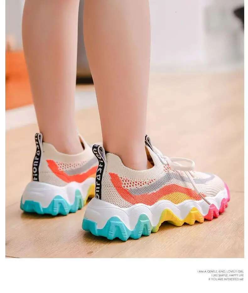 2025 Summer New Children's Rainbow Knitted Sports Tennis Shoes Designer Fashion Sports Shoes