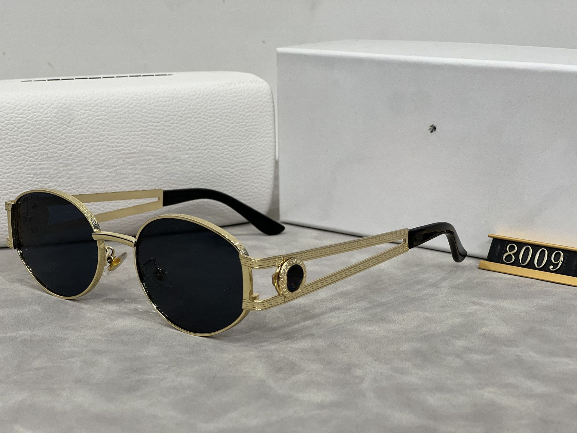 Hot Sunglasses Classic Eyeglasses Outdoor Beach Sun For Man Woman Monogram polarized UV400 protection Glasses With Box Mix 7 Z260306