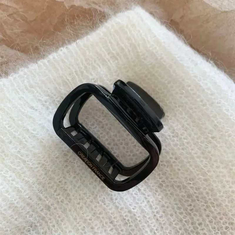 1 new Korean square acetate hair clip with a headband on the back and a small Instagram hair clip for catching sharks Y2504012