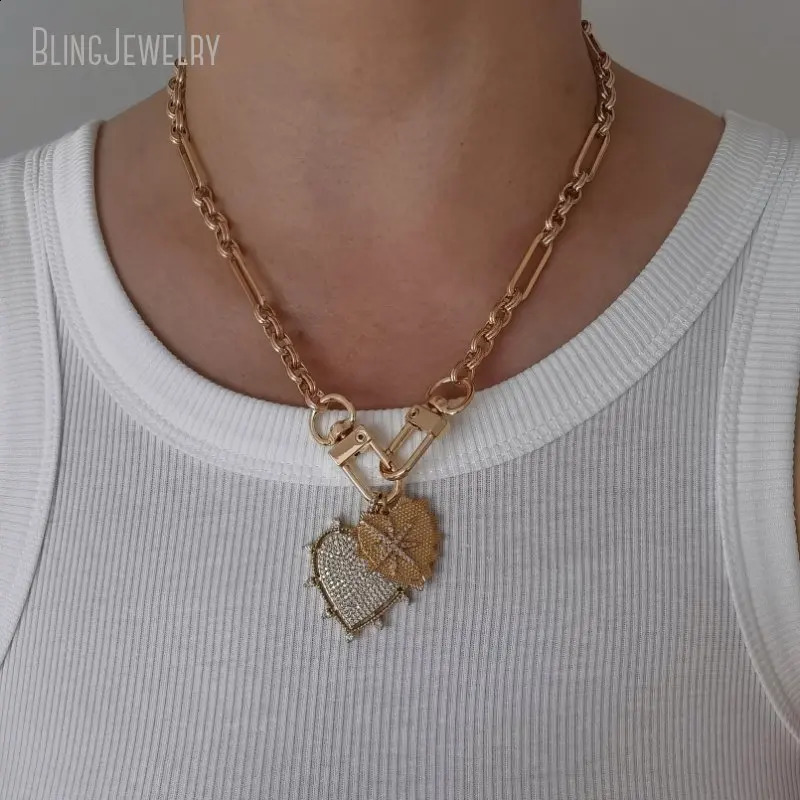 10 keychain clasps short gold colored chain links necklace amulet holder necklace statement gift Danielle jewelry 250409