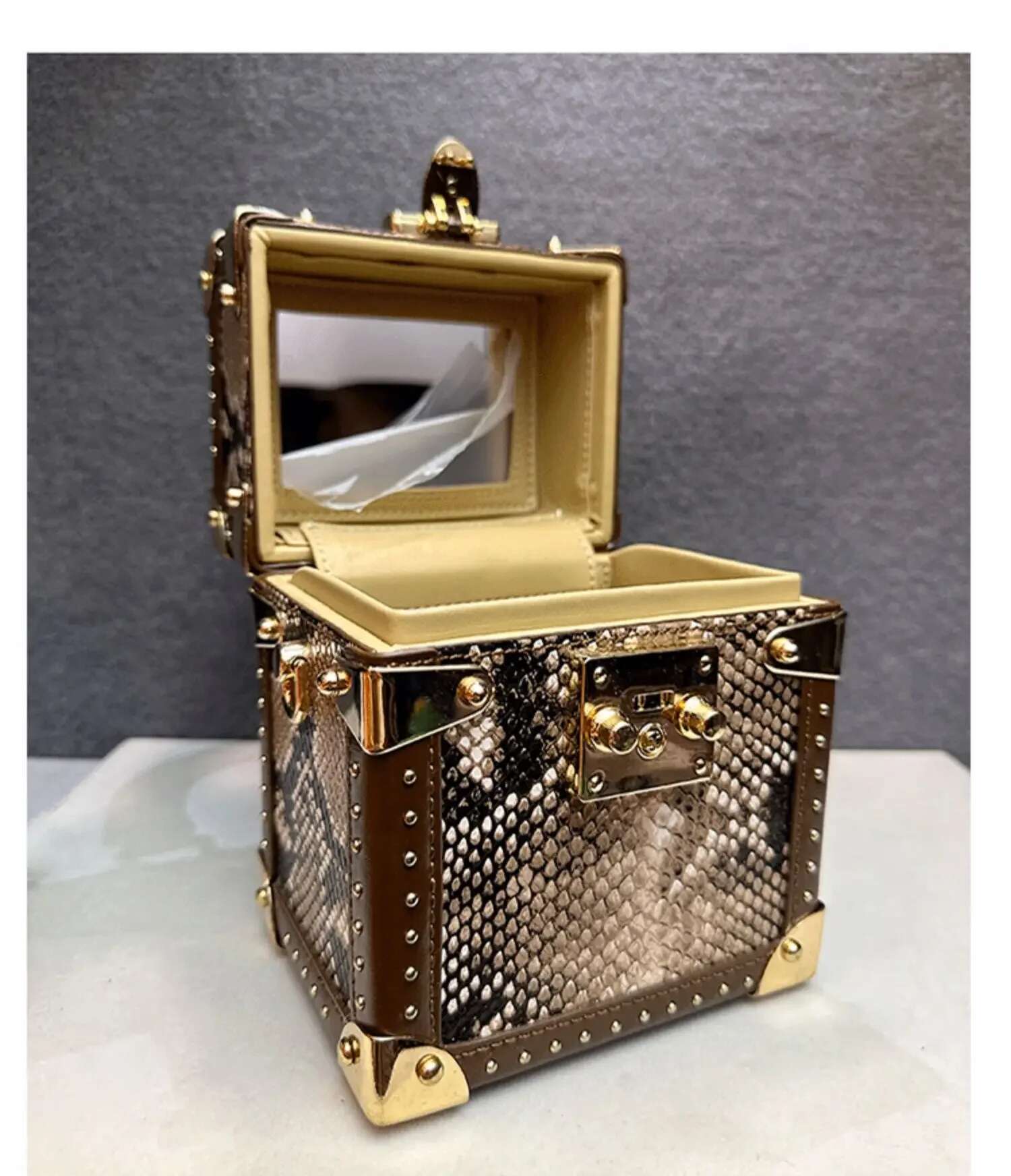 Designer Brand 2023 New High-Quality Leather Square Box Fashion Hand Crossbody Bag For Women Hot Sale