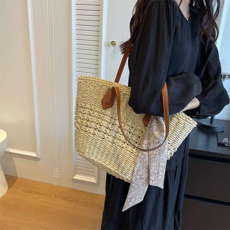Large Capacity Straw 2023 Summer Hand-Woven Tote Shoulder Beach Bag Bohemian Style Women's Handbag Shopping Basket