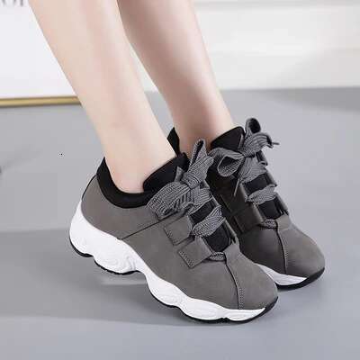 2025 New Women's Tennis Lightweight Designer Fashion Sports Shoes Outdoor Stable Walking Sports Shoes Sports Shoes