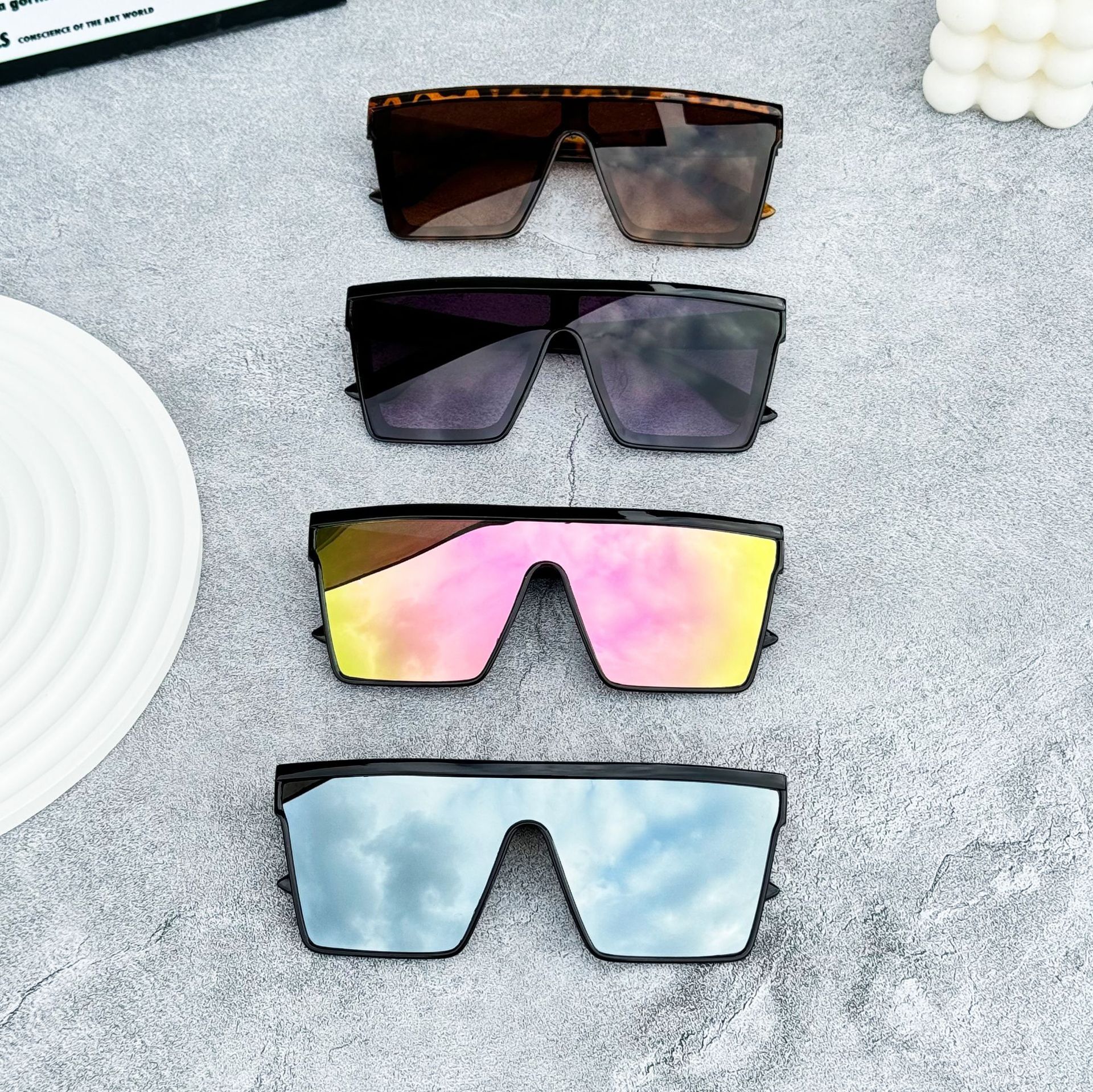 Fashionable street photo sunglasses, punk style, sun protection, outdoor cycling, personalized large frame one-piece sunglasses