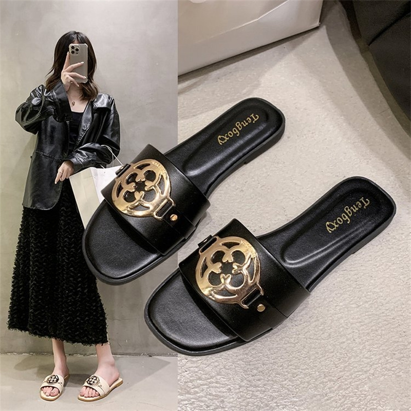 free shipping designer slippers for womens ladies 2025 Summer New Square Head Flat Bottom Large Fashion Casual Beach Sandals Size 35-43 for daily wear