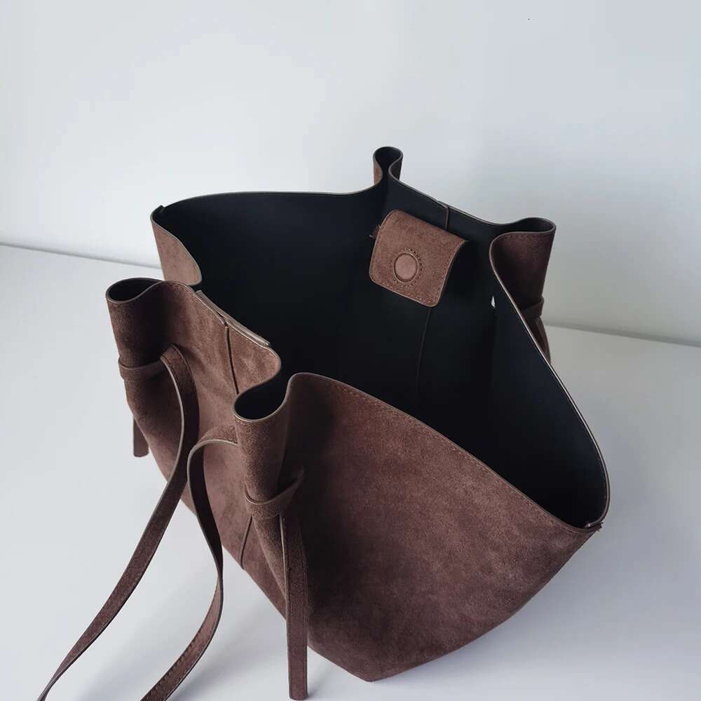New Matte Suede Retro Wing Large Capacity One-Shoulder Tote Casual Shopping Women's Bag
