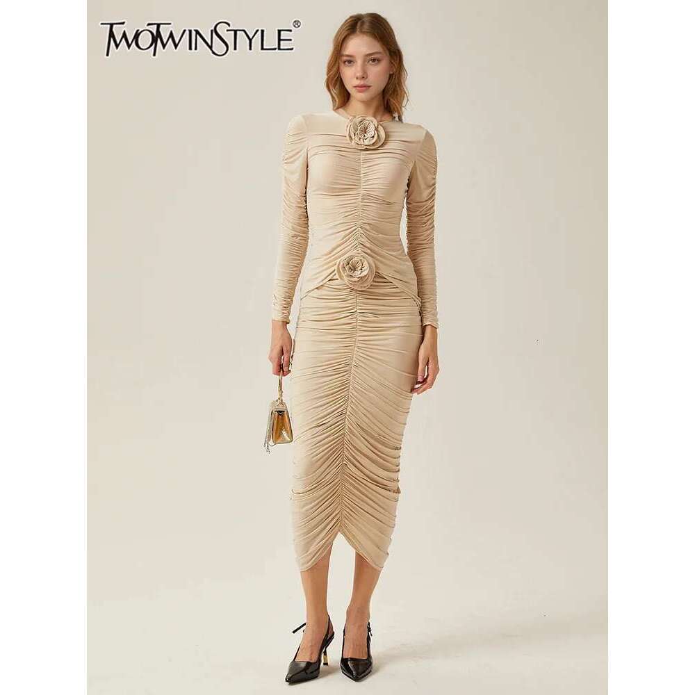 TWOTWINSTYLE Spliced Appliques Two Piece Set For Women Round Collar Long Sleeves Top High Waist Skirt Slimming Sets Female New
