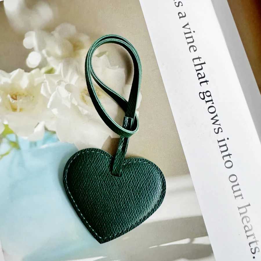 Women PU leather Peach bag Pendant high level Keychain charm Black to school gift backbag DecorationT260610