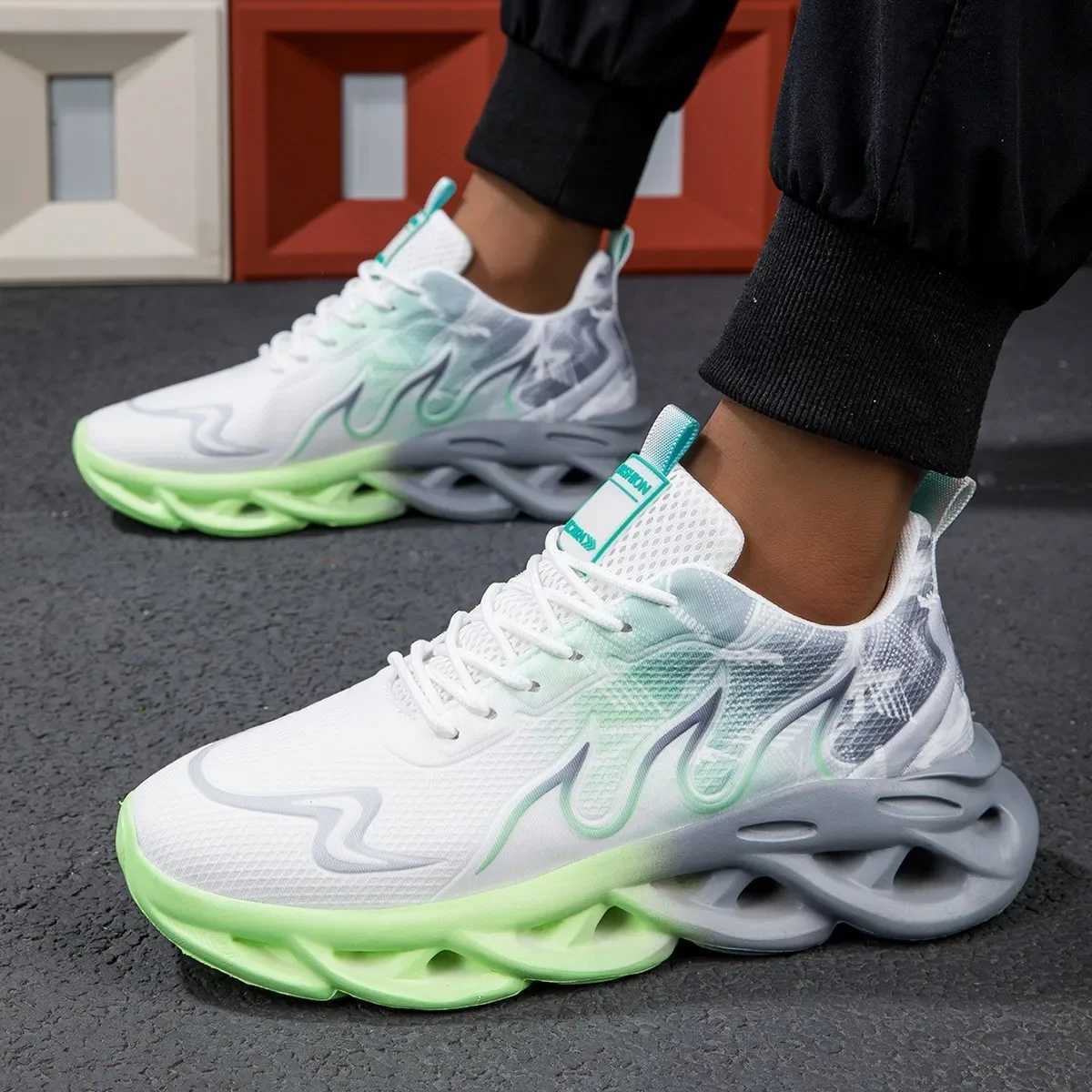 Couple running shoes womens lightweight mesh breathable comfortable smooth tennis shoes summer lace up sports shoes mens W250412