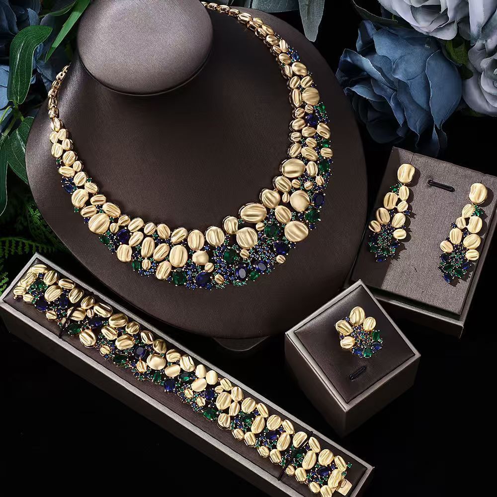 Exaggerated Necklace Earrings Wedding Set Luxury Fashion High-end Womens Evening Accessories Set 240812