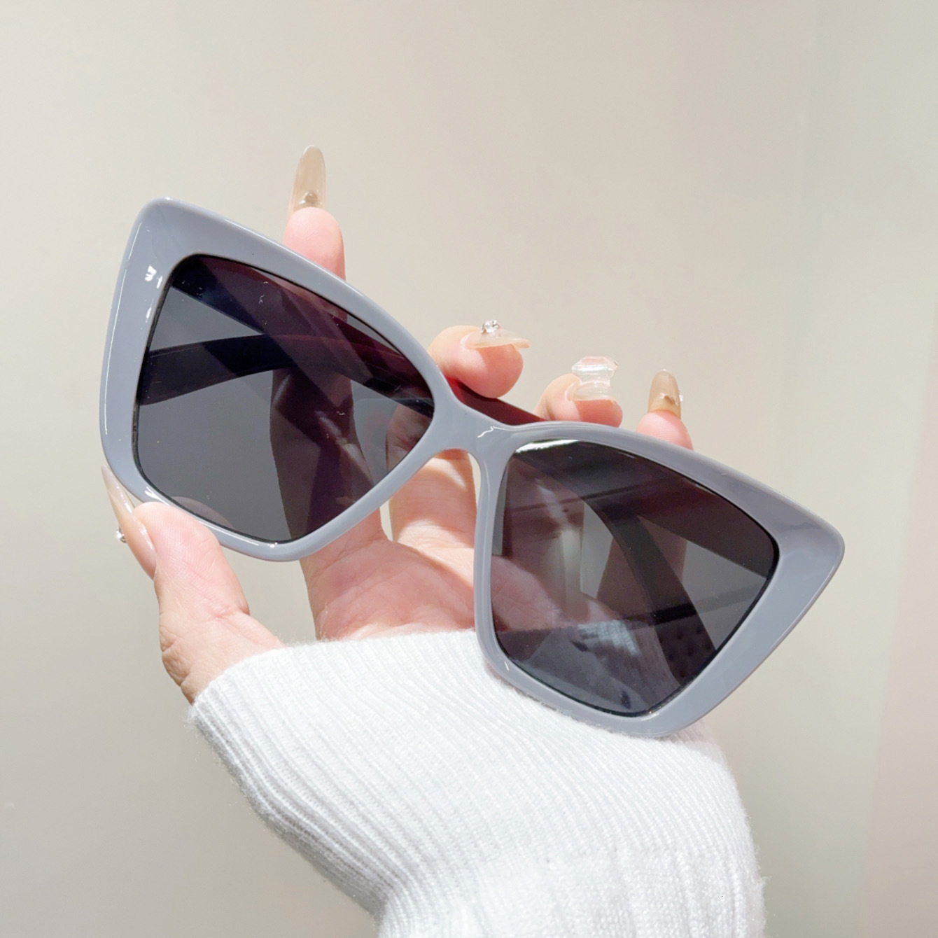 Fashionable internet celebrity cat eye versatile decoration slimming high-end sunglasses large frame flat mirror